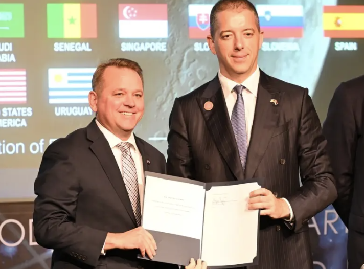 Serbia entra en la carrera espacial: qué significan realmente los Acuerdos Artemis